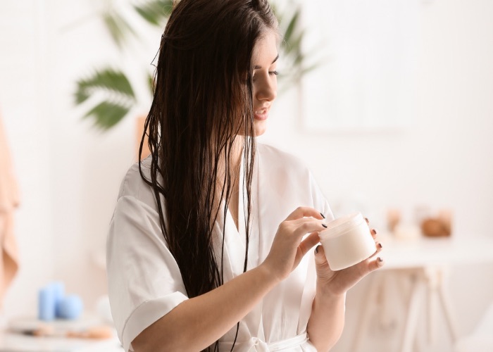 best mask for smoothening the hair